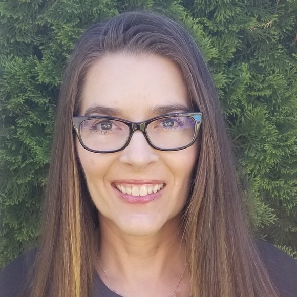 Meet your Posher, Misty - Picture 1 of 2